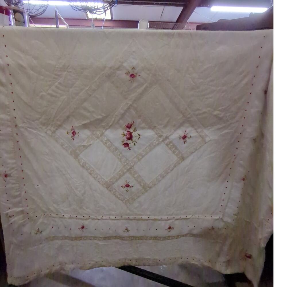 comforter Quilt NEEDS REPAIR shabby chic pink green cream 80" c 90"